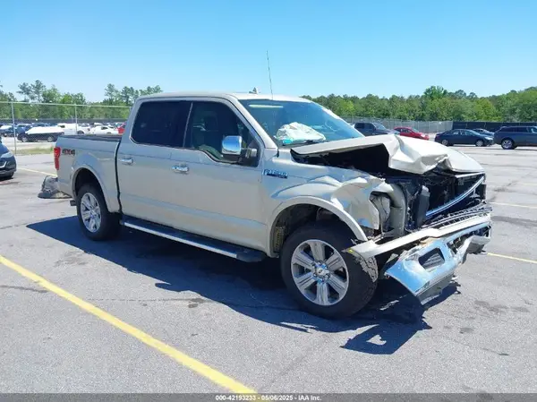1FTEW1E54JFE36153 2018 FORD F-150 - Image 1