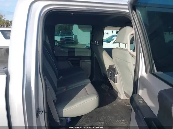 1FTEW1E55JFA45156 2018 FORD F-150 - Image 8