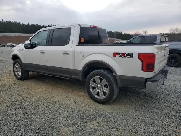 1FTEW1E56JFB08555 2018 FORD F-150 - Image 2