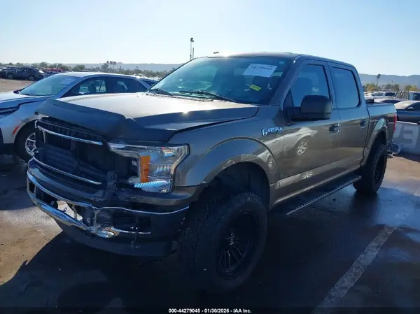 1FTEW1E56JKE17000 2018 FORD F-150 - Image 2