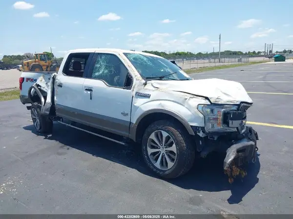1FTEW1E57LFC71427 2020 FORD F-150 - Image 1