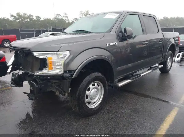 1FTEW1E58JFA64123 2018 FORD F-150 - Image 2