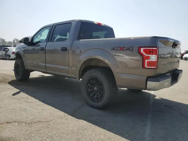 1FTEW1E58JFA97011 2018 FORD F-150 - Image 2