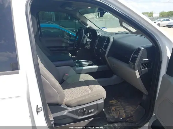 1FTEW1E58JKD32269 2018 FORD F-150 - Image 1