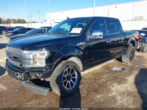1FTEW1E5XJFA44018 2018 FORD F-150 - Image 2