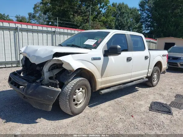 1FTEW1EB2JFE23729 2018 FORD F-150 - Image 2