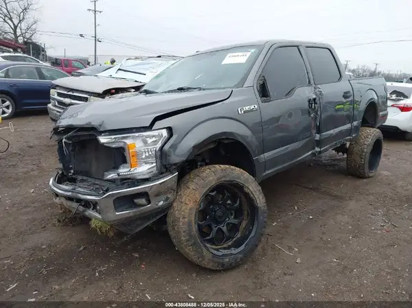 1FTEW1EG3JFC95724 2018 FORD F-150 - Image 2