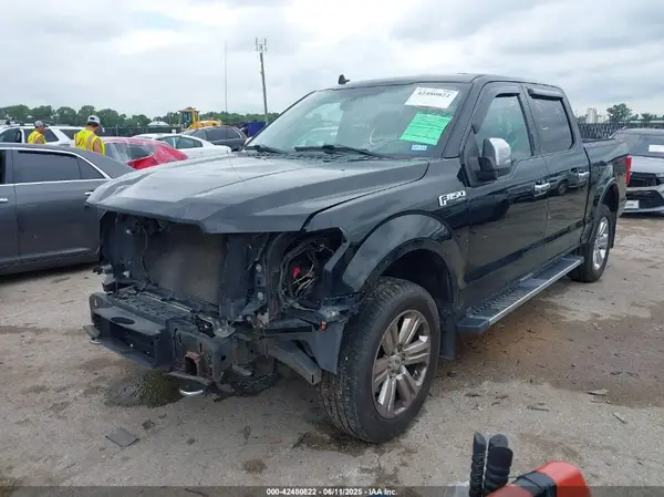 1FTEW1EG4JFC07182 2018 FORD F-150 - Image 2