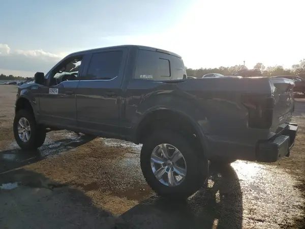 1FTEW1EG8JFB63977 2018 FORD F-150 - Image 2