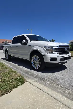 1FTEW1EG8KFB25182 2019 FORD F-150 - Image 1