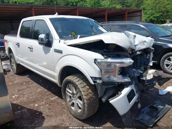 1FTEW1EG9JFD28161 2018 FORD F-150 - Image 1