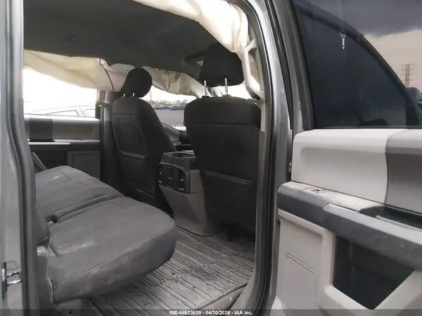 1FTEW1EPXJFC94229 2018 FORD F-150 - Image 8