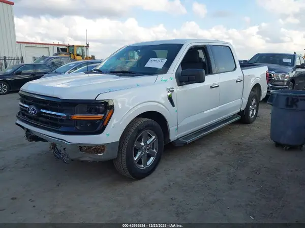 1FTEW3KP8SKE15977 2025 FORD F-150 - Image 2