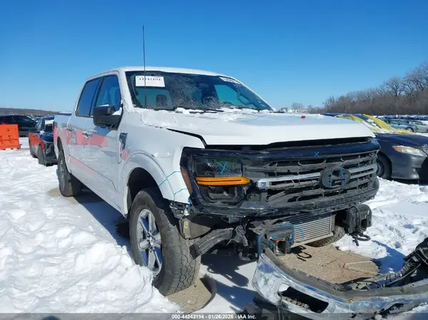 1FTEW3LP9SKE08678 2025 FORD F-150 - Image 1