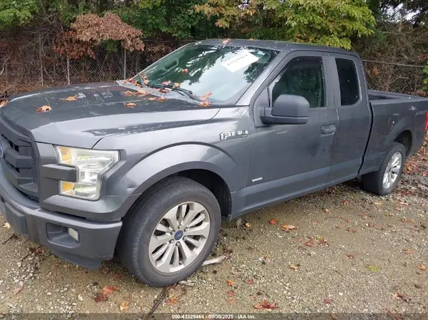 1FTEX1CP6GFC25529 2016 FORD F-150 - Image 2