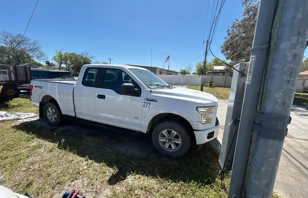 1FTEX1EP5HKC30551 2017 FORD F-150 - Image 1
