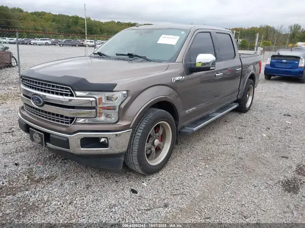 1FTFW1C10JFE70725 2018 FORD F-150 - Image 2