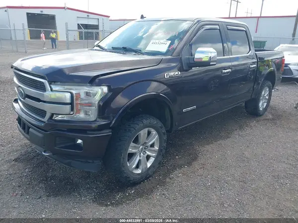 1FTFW1E11JFE22891 2018 FORD F-150 - Image 2