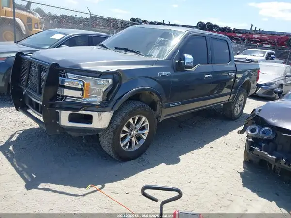 1FTFW1E15JFD73162 2018 FORD F-150 - Image 2