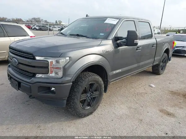 1FTFW1E15KFB16729 2019 FORD F-150 - Image 2