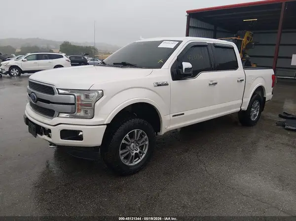 1FTFW1E17JFD28403 2018 FORD F-150 - Image 2