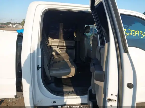 1FTFW1E18JFD71180 2018 FORD F-150 - Image 8