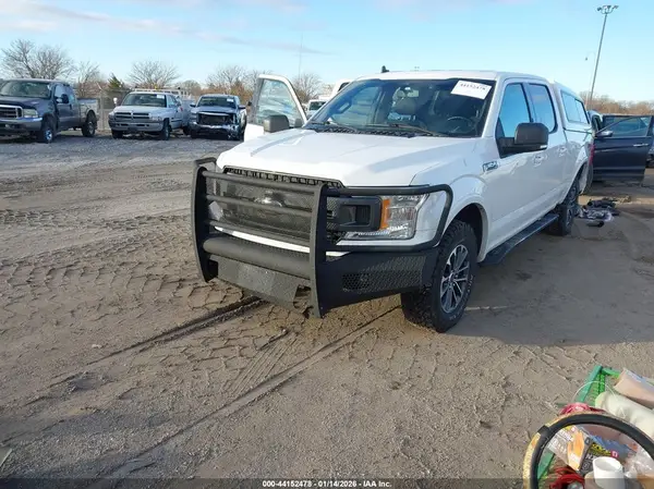 1FTFW1E41KFB18200 2019 FORD F-150 - Image 2