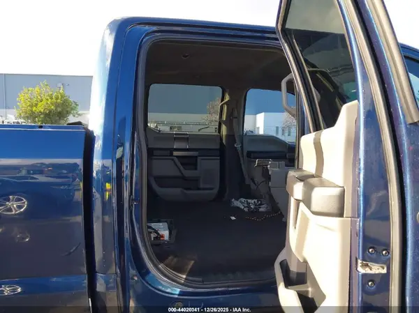 1FTFW1E43KKE82027 2019 FORD F-150 - Image 8