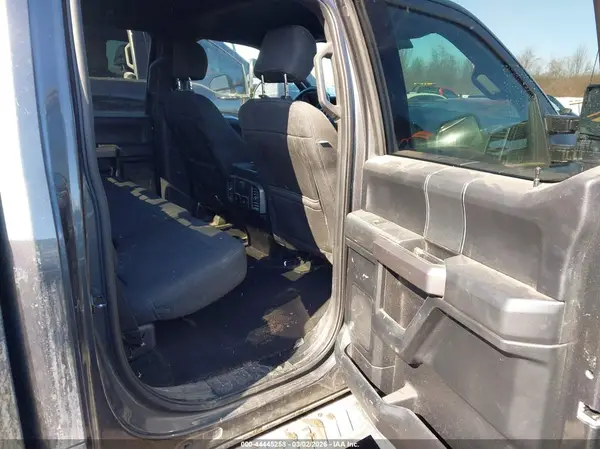 1FTFW1E44KFB72140 2019 FORD F-150 - Image 8