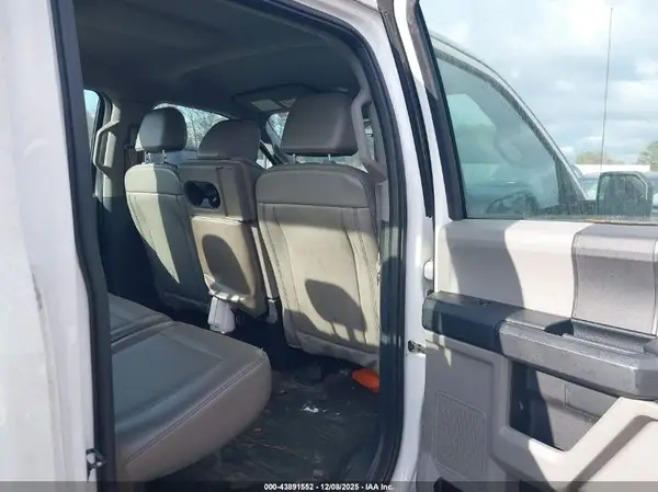 1FTFW1E50JFE55982 2018 FORD F-150 - Image 8