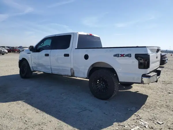 1FTFW1E50JKF46855 2018 FORD F-150 - Image 2