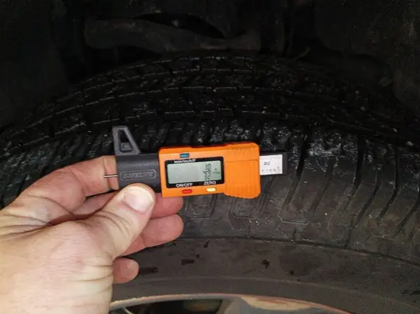 1FTFW1E50KKD52053 2019 FORD F-150 - Image 2