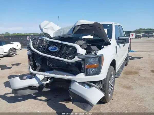 1FTFW1E50PKF68461 2023 FORD F-150 - Image 2