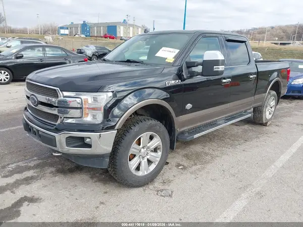 1FTFW1E51JFD98613 2018 FORD F-150 - Image 2