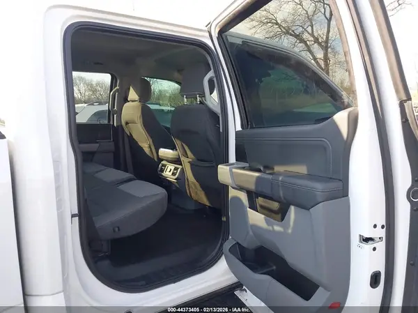 1FTFW1E52NKE18106 2022 FORD F-150 - Image 8