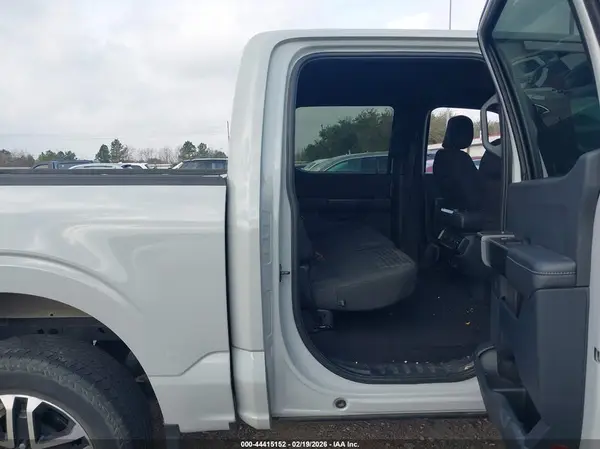 1FTFW1E53PKE49156 2023 FORD F-150 - Image 8