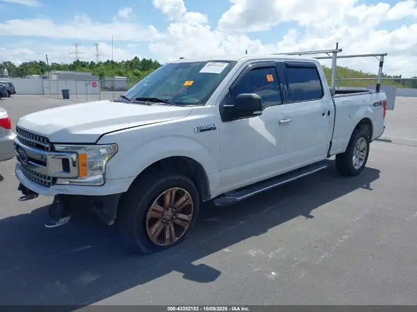 1FTFW1E54JFE39574 2018 FORD F-150 - Image 2