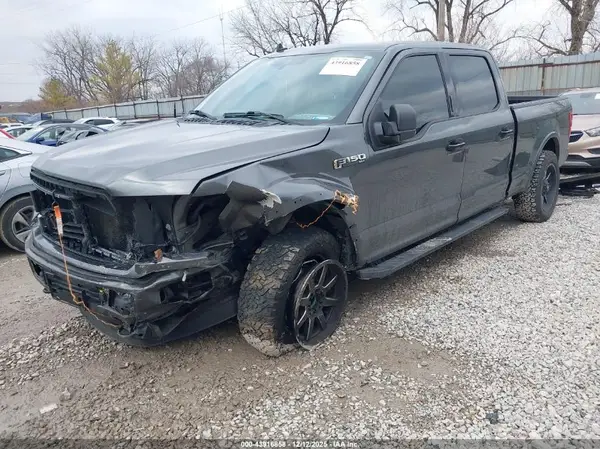 1FTFW1E54KFA10811 2019 FORD F-150 - Image 2