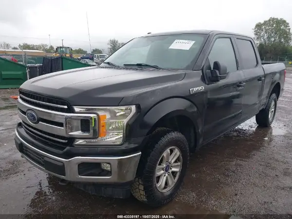 1FTFW1E55JFB33743 2018 FORD F-150 - Image 2