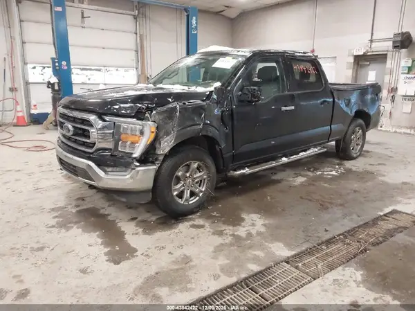 1FTFW1E55PKF37979 2023 FORD F-150 - Image 2