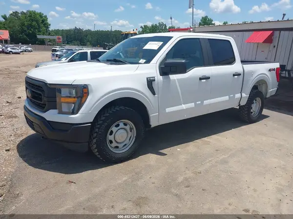 1FTFW1E56PKD35555 2023 FORD F-150 - Image 2