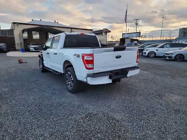 1FTFW1E58PKE21692 2023 FORD F-150 - Image 2