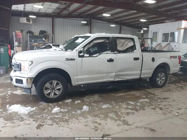 1FTFW1E5XJFC42733 2018 FORD F-150 - Image 2