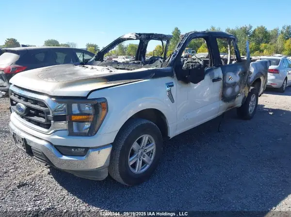 1FTFW1E87PKF58228 2023 FORD F-150 - Image 2