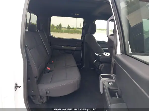 1FTFW1E8XNFB10006 2022 FORD F-150 - Image 8