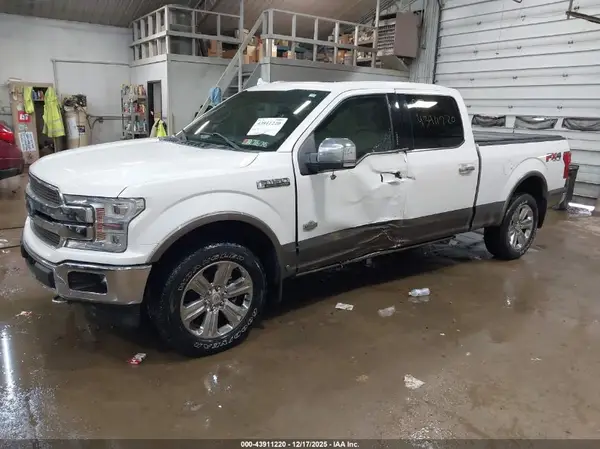 1FTFW1EG0JFA85926 2018 FORD F-150 - Image 2