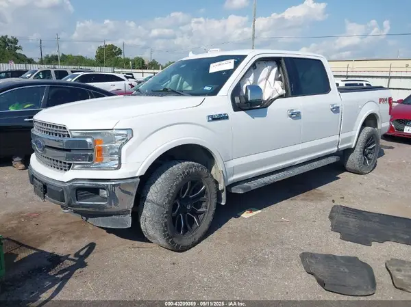 1FTFW1EG0JKC58870 2018 FORD F-150 - Image 2