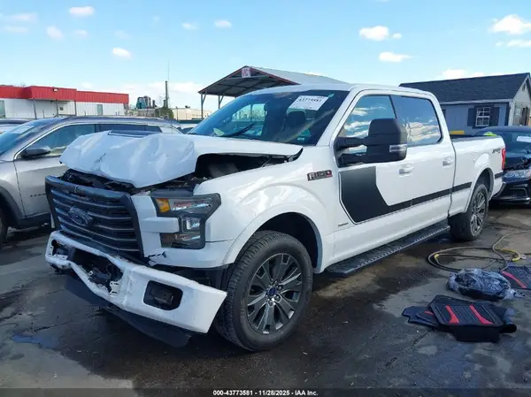 1FTFW1EG1GFC50553 2016 FORD F-150 - Image 2