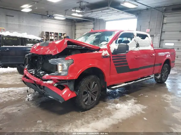 1FTFW1EG4JFC17327 2018 FORD F-150 - Image 2