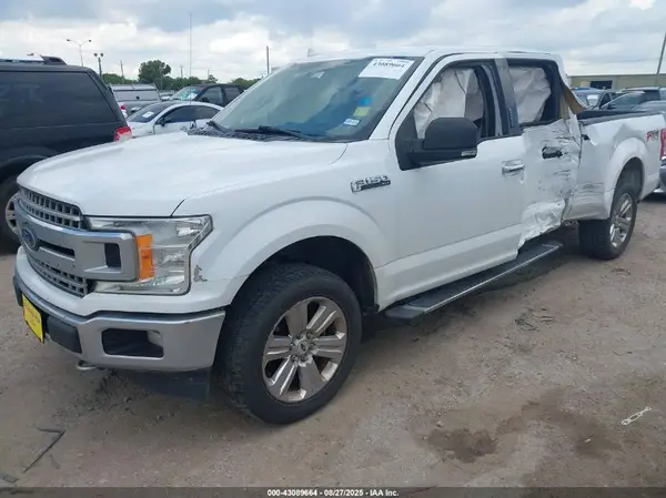 1FTFW1EG4JKD92605 2018 FORD F-150 - Image 2